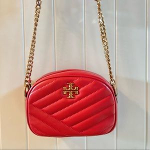 Kira Chevron Small Camera Bag
Color: Red Apple